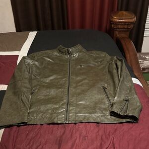 Wulful Men's Olive Green Faux Leather Jacket